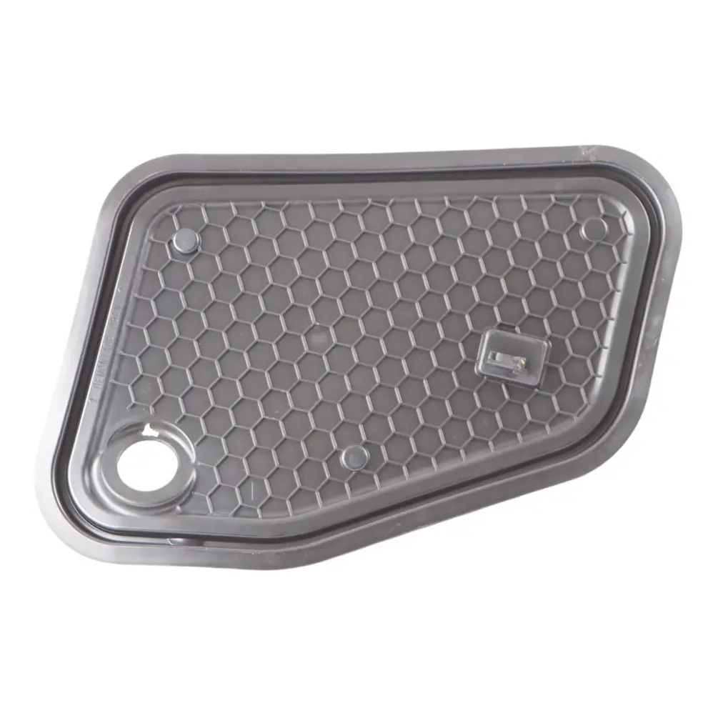 Coperchio interno porta Piastra anteriore sinistra per Audi A3 S3 8V con numero di parte 8V3837915B Audi A3 S3 8V Coperchio interno porta Piastra anteriore sinistra - SKU 8V3837915B - Numero di parte 8V3837915B