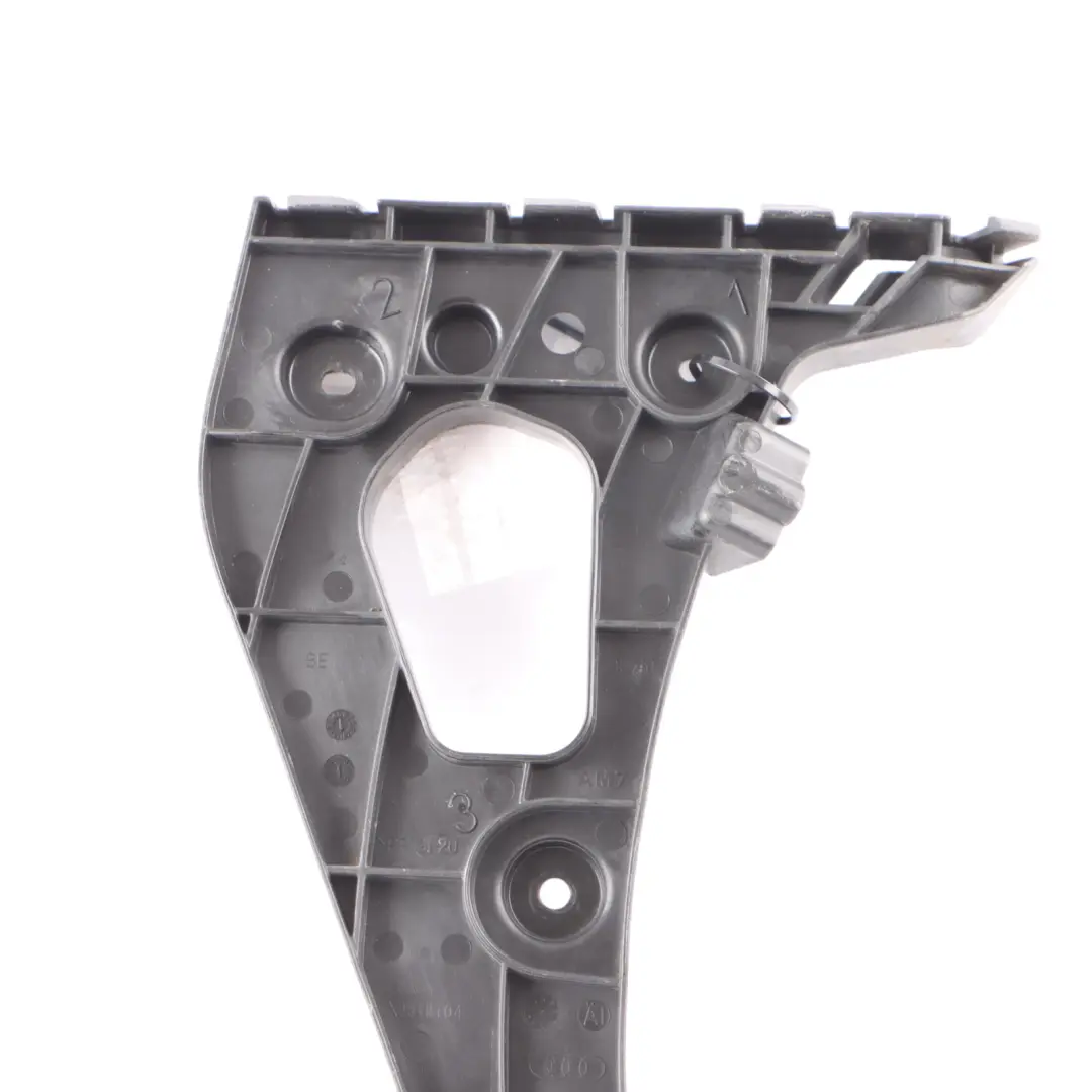 Montaggio Staffa Paraurti Destro Supporto Portapacchi per Audi A1 8X con numero di parte 8X0807378B Audi A1 8X Montaggio Staffa Paraurti Destro Supporto Portapacchi - SKU 8X0807378B - Numero di parte 8X0807378B