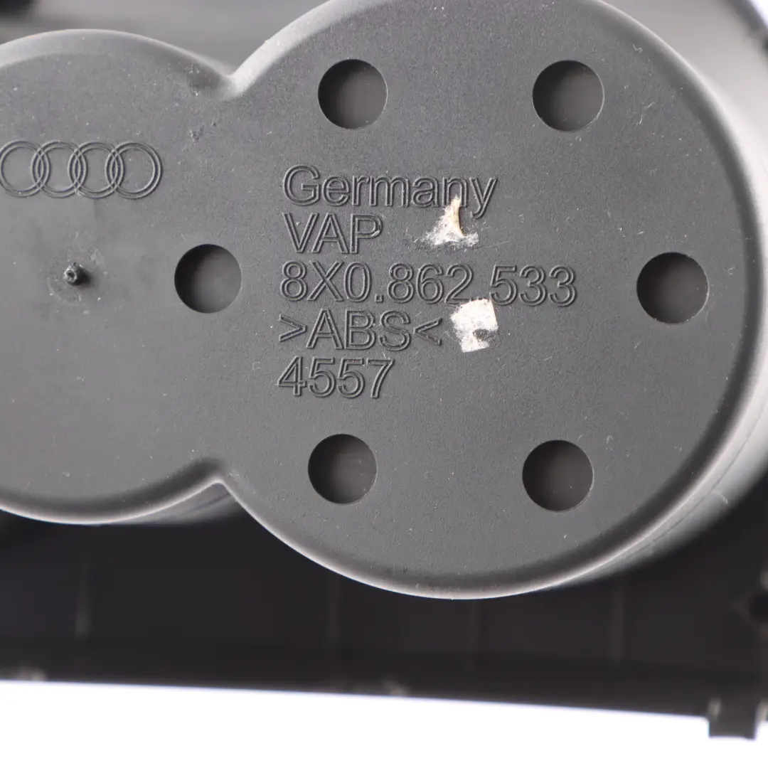 Portabicchieri anteriore Supporto Console Centrale Inserto per Audi A1 8X con numero di parte 8X0862533 Audi A1 8X Portabicchieri anteriore Supporto Console Centrale Inserto - SKU 8X0862533 - Numero di parte 8X0862533