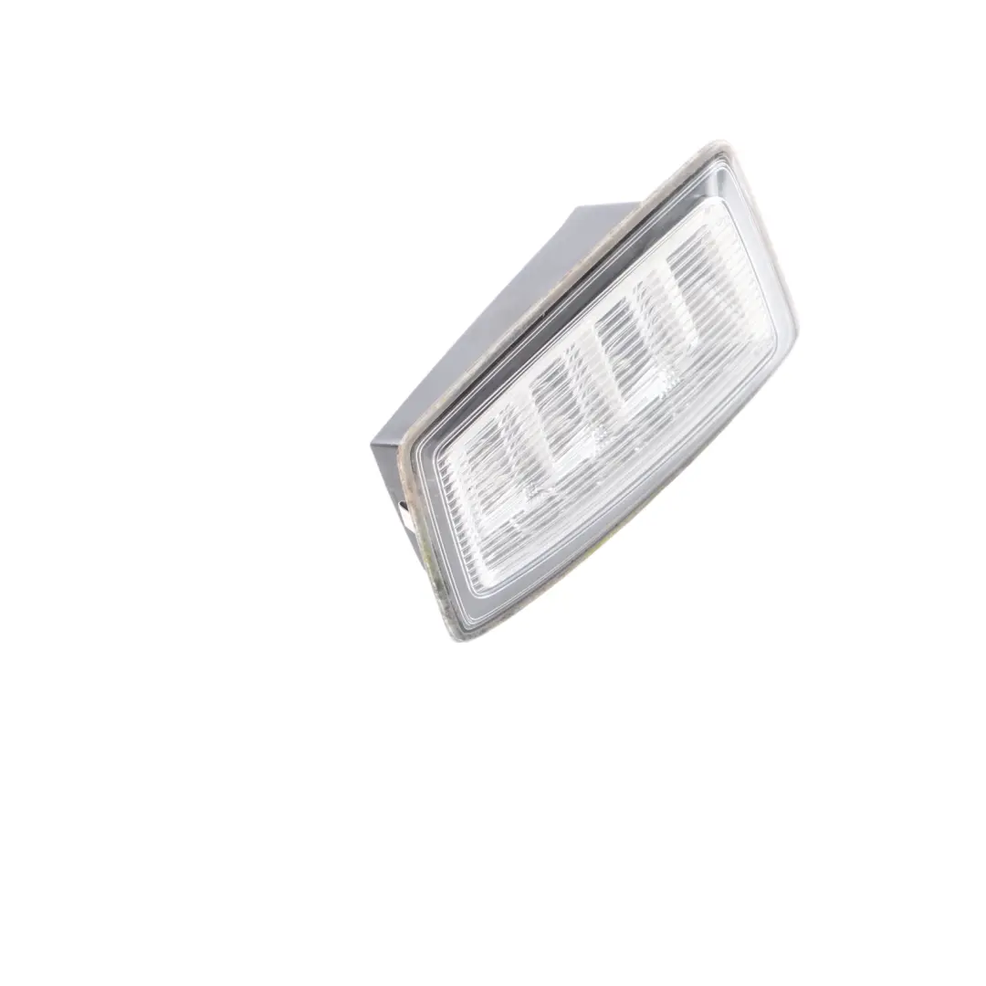 Audi A1 8X posteriore sinistro tronco sotto la luce portellone - SKU 8X0945095 - Numero di parte 8X0945095