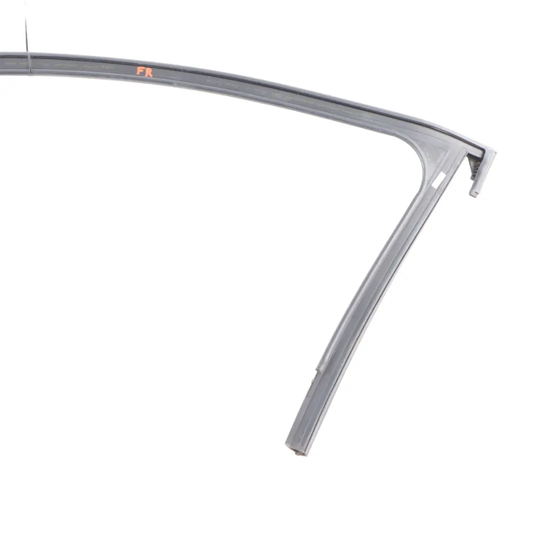 Audi A1 8X 5 Portes Guide Fenêtre Porte Avant Droite Cadre Extérieur - SKU 8X4837440A - Numéro de pièce 8X4837440A