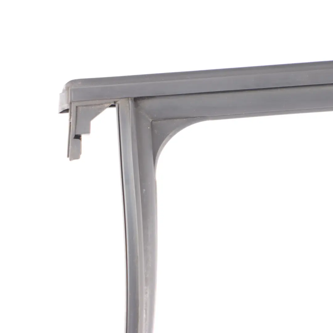 Guide vitre Sportback Porte arrière gauche Joint Cadre pour Audi A1 8X à propos du numéro de pièce 8X4839439C Audi A1 8X Guide vitre Sportback Porte arrière gauche Joint Cadre - SKU 8X4839439C - Numéro de pièce 8X4839439C