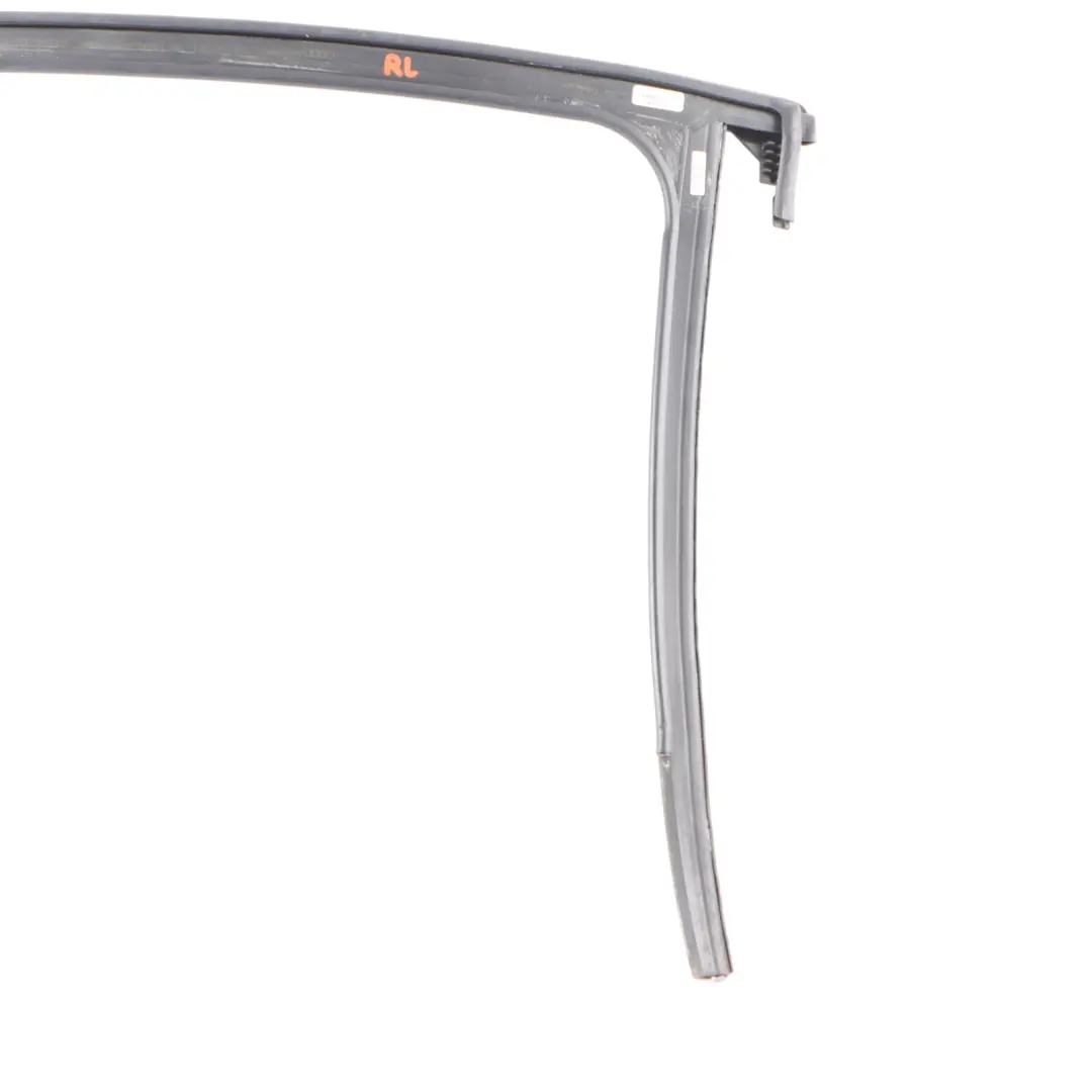 Audi A1 8X Guide vitre Sportback Porte arrière gauche Joint Cadre - SKU 8X4839439C - Numéro de pièce 8X4839439C