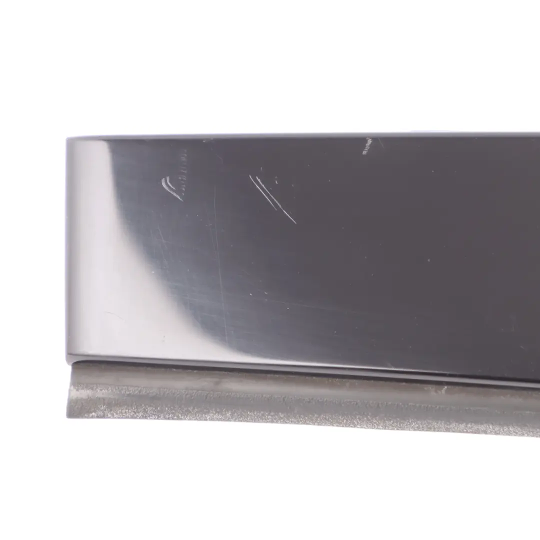  Embellecedor Pilar B Puerta Trasera Izquierda Audi A1 8X - SKU 8X4839901E - Número de pieza 8X4839901E