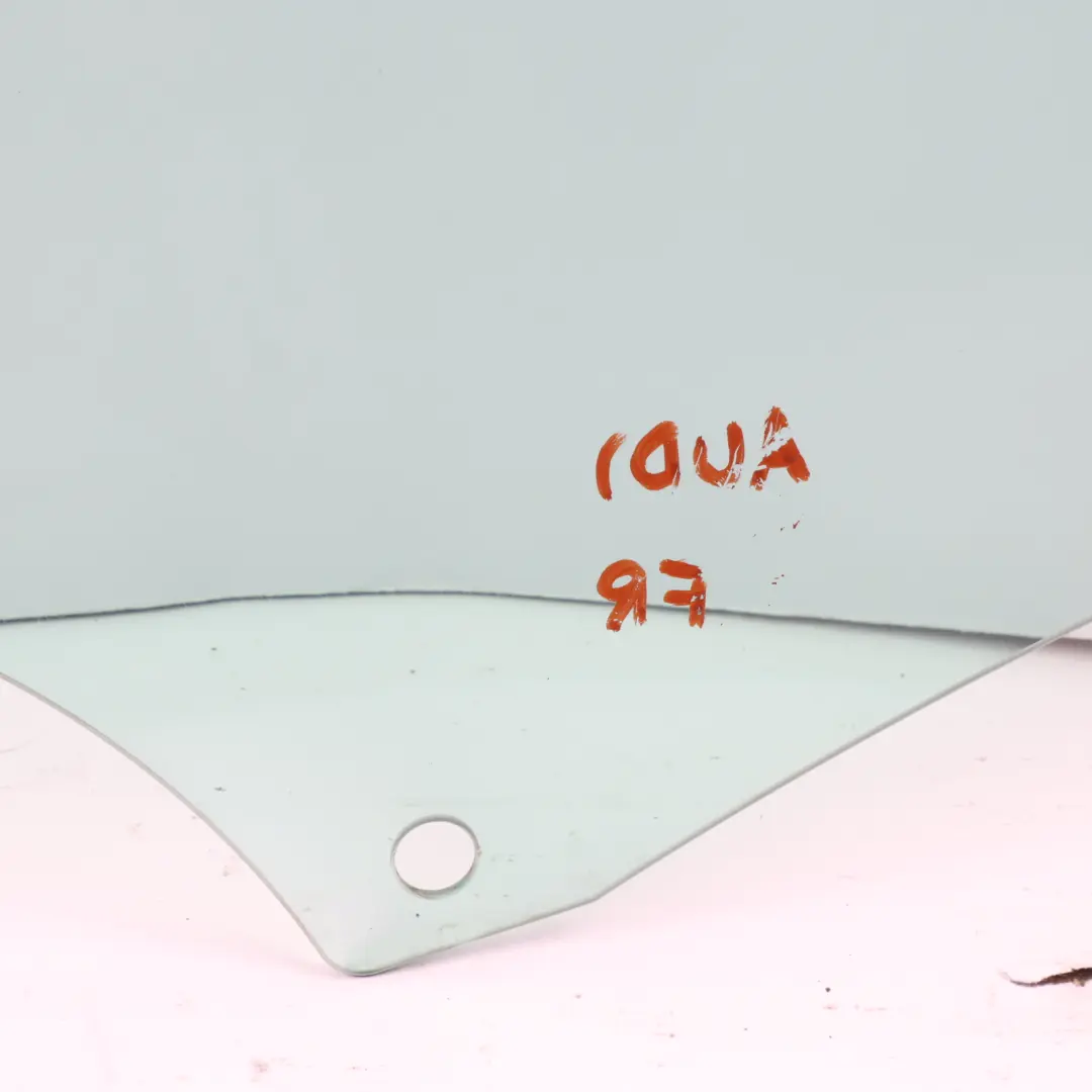 Szyba Drzwi Boczna Prawy Przód Prawa AS2 do Audi A1 8X o numerze 8X4845202 Audi A1 8X Szyba Drzwi Boczna Prawy Przód Prawa AS2 - SKU 8X4845202 - Numer Części 8X4845202