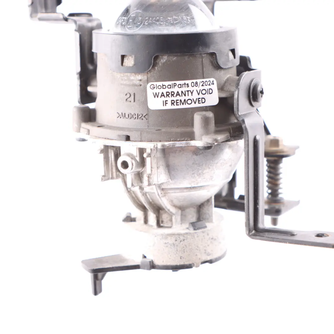 Front Bumper Fog Light Lamp Cover to Kia Niro with Part number 92201-D99006 Kia Niro Front Bumper Fog Light Lamp Cover - SKU 92201-D99006 - Part number 92201-D99006