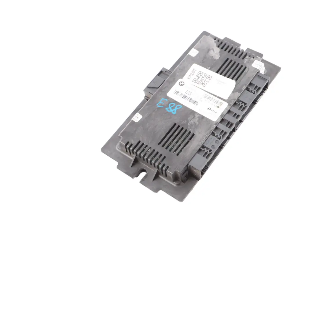 Light Module Footwell Module PL2 FRM3R Lear Control Unit to BMW E88 with Part number 9308366 BMW E88 Light Module Footwell Module PL2 FRM3R Lear Control Unit - SKU 9308366-2 - Part number 9308366