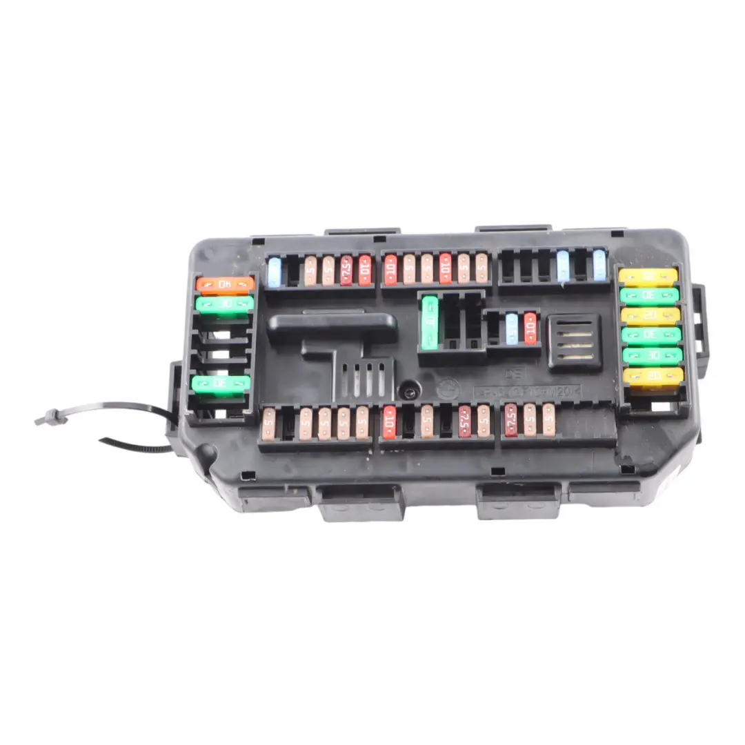 BMW F20 F21 F30 F31 F32 Caja De Fusibles De Distribución Delantera - SKU 9389069 - Número de pieza 9389069