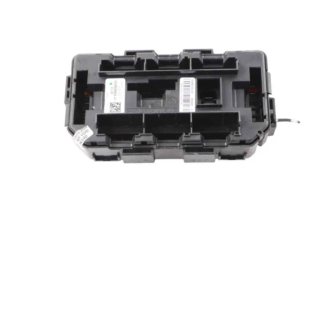 BMW F20 F21 F30 F31 F32 X5 F15 X6 F16 Power Distribution Fuse Box Front - SKU 9389069 - Part number 9389069