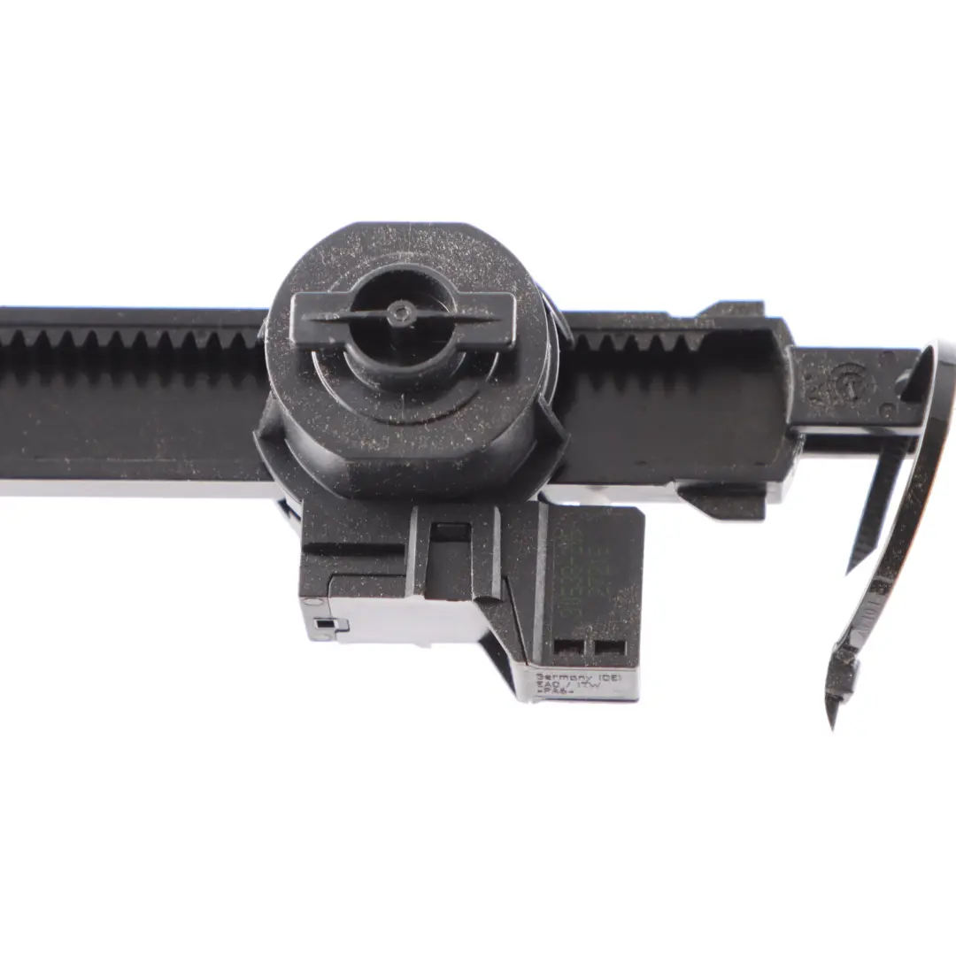 BMW X1 F48 Glove Box Damper - SKU rhd-9395868 - Part number 9395868