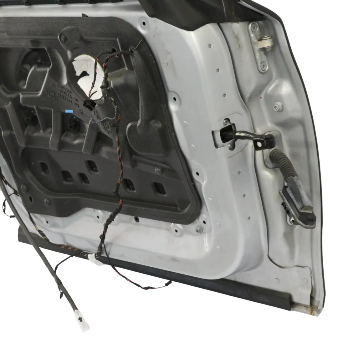 Porta anteriore sinistra BMW F07 GT Titansilber Titan Silver Metallic - 354 per con numero di parte 9631837 Porta anteriore sinistra BMW F07 GT Titansilber Titan Silver Metallic - 354 - SKU 9631837-TS - Numero di parte 9631837