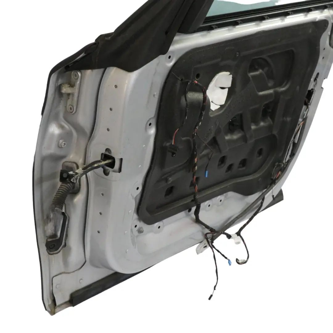 Door Front Right O/S BMW F07 GT Titansilber Titan Silver Metallic - 354 to with Part number 9631838 Door Front Right O/S BMW F07 GT Titansilber Titan Silver Metallic - 354 - SKU 9631838-TS - Part number 9631838