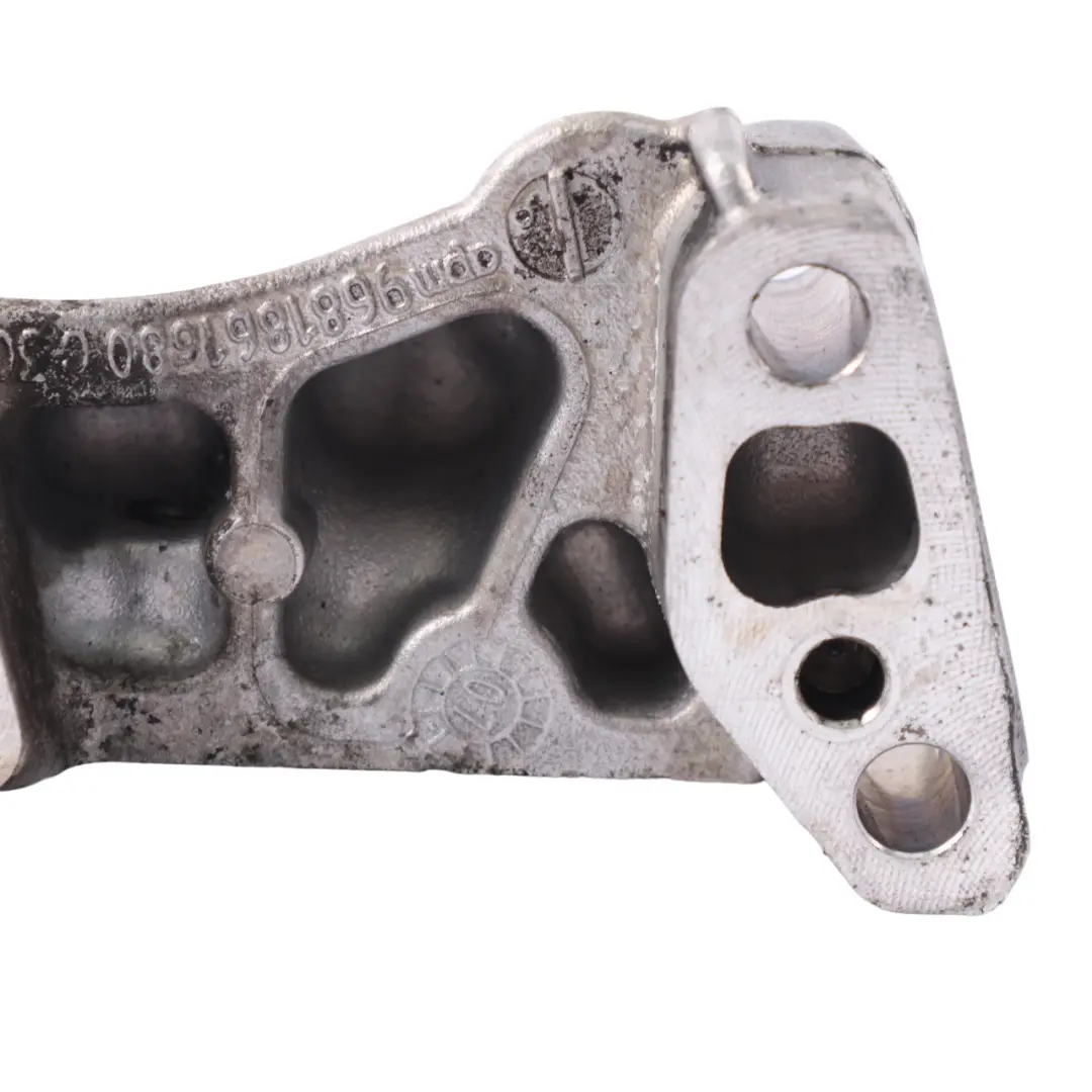 Citroen Berlingo C4 1.6 HDI Diesel Supporto staffa motore Posteriore per con numero di parte 9681861680 Citroen Berlingo C4 1.6 HDI Diesel Supporto staffa motore Posteriore - SKU 9681861680 - Numero di parte 9681861680