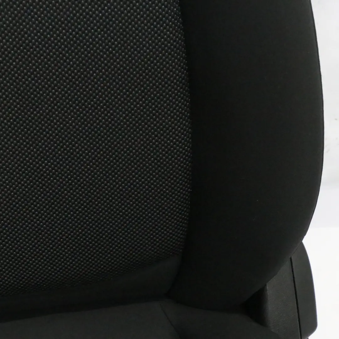 Fotel Przedni Lewy Materiał Cosmos Carbon Black do Mini R60 Countryman o numerze 9805134 Mini R60 Countryman Fotel Przedni Lewy Materiał Cosmos Carbon Black - SKU 9805134-1 - Numer Części 9805134