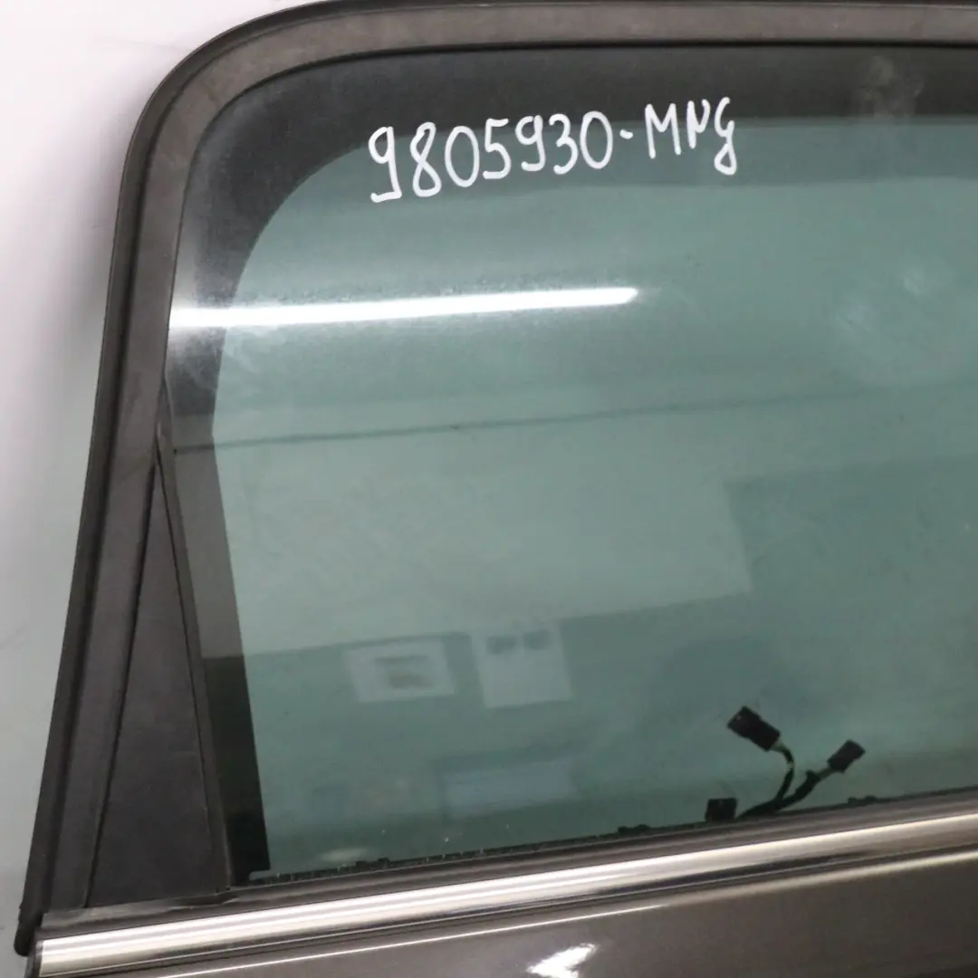 Mini Countryman R60 Porte Arrière Droite Gris Minuit Métallisé - C12 - SKU 9805930-MNG - Numéro de pièce 9805930