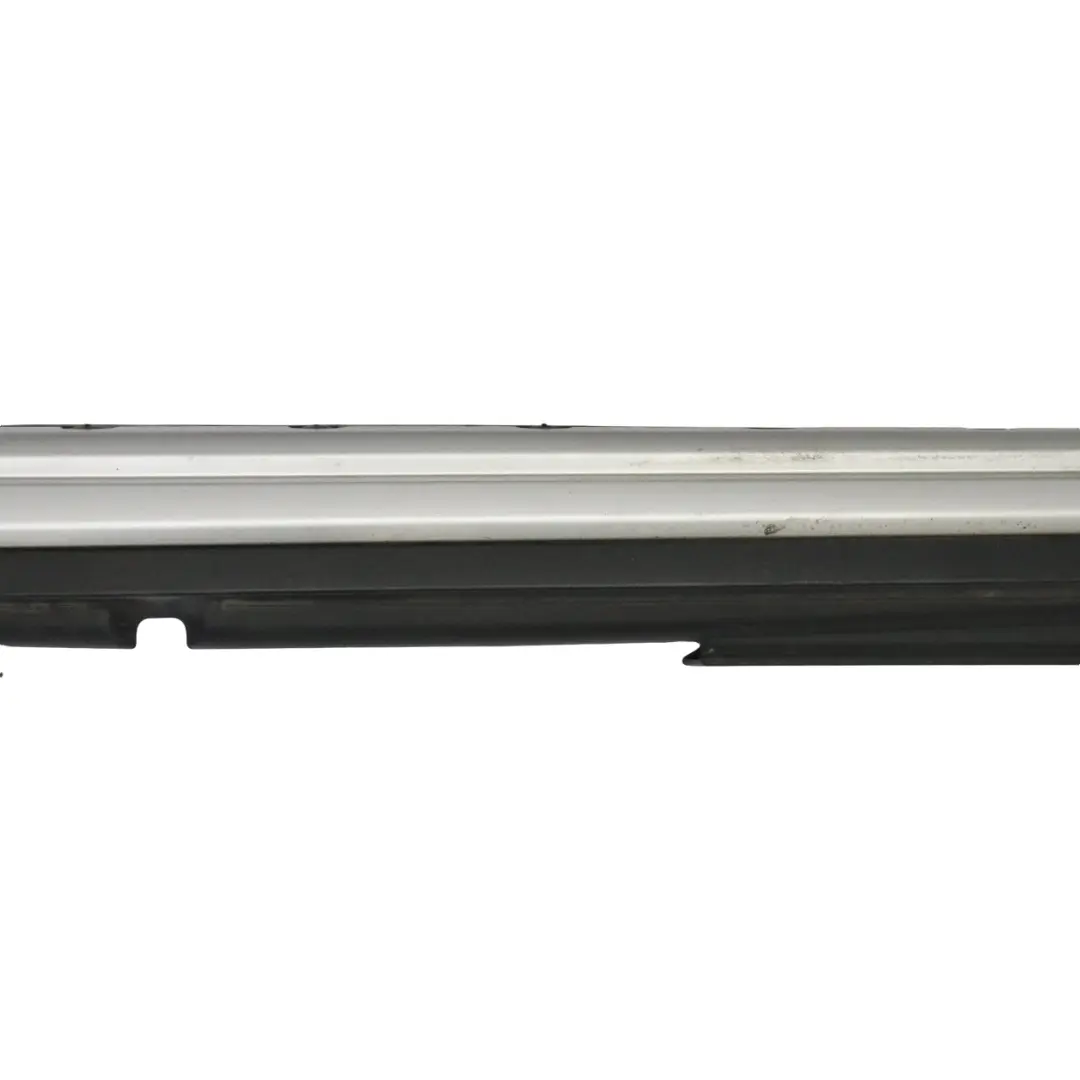 Bas de Porte Seuil A Gauche pour Mini Countryman R60 Cooper S ALL4 à propos du numéro de pièce 9813635 Mini Countryman R60 Cooper S ALL4 Bas de Porte Seuil A Gauche - SKU 9813635-1 - Numéro de pièce 9813635