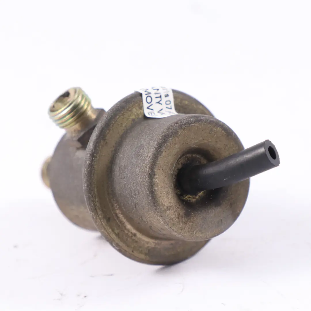 Regulator Druck Sensor Benzin für Mercedes W124 Fuel mit Teilenummer A0000780392 Mercedes W124 Fuel Regulator Druck Sensor Benzin - SKU A0000780392 - Teilenummer A0000780392