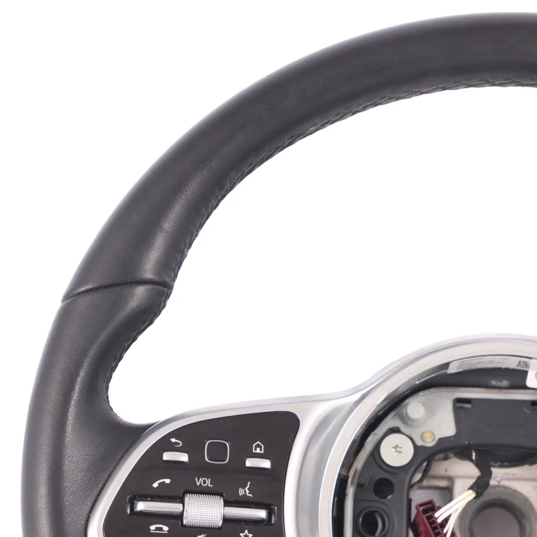 Kierownica Czarna Skóra Łopatki Multifunkcja do Mercedes C118 W177 o numerze A0004605804 Mercedes C118 W177 Kierownica Czarna Skóra Łopatki Multifunkcja - SKU A0004605804 - Numer Części A0004605804