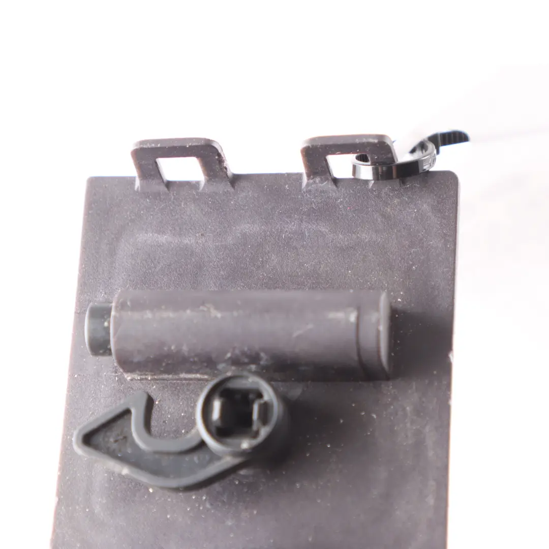 Mercedes W205 Door Lock Actuator Release Motor Accessories A00008202303 - SKU A0008202303 - Part number A0008202303