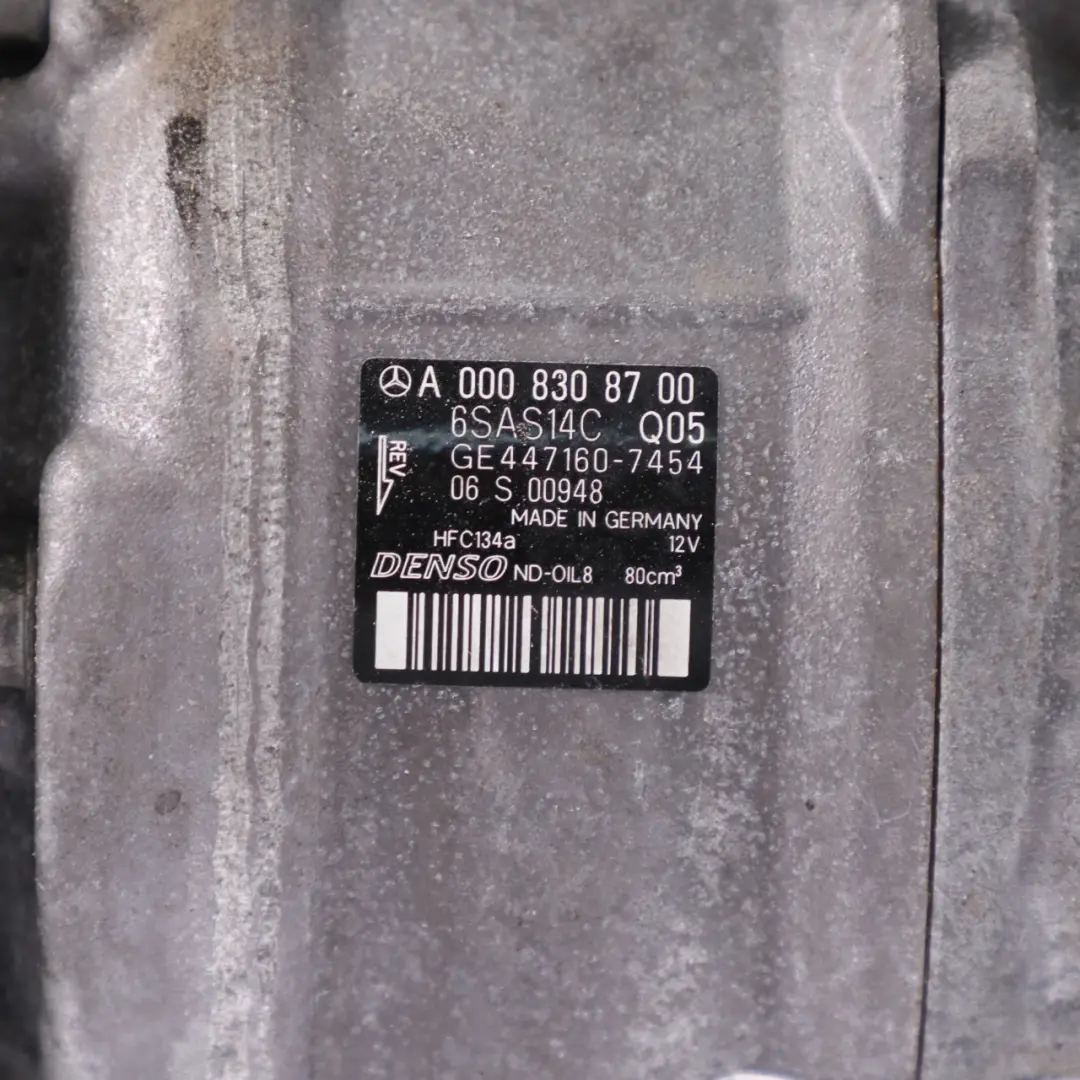 Klimaanlage Klimakompressor A/C Einheit für Mercedes W205 mit Teilenummer A0008308700 Mercedes W205 Klimaanlage Klimakompressor A/C Einheit - SKU A0008308700 - Teilenummer A0008308700
