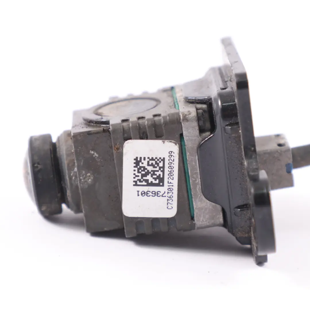 Paraurti anteriore Griglia Telecamera Vista per Mercedes S205 GLC X253 con numero di parte A0009050806 Mercedes S205 GLC X253 Paraurti anteriore Griglia Telecamera Vista - SKU A0009050806 - Numero di parte A0009050806