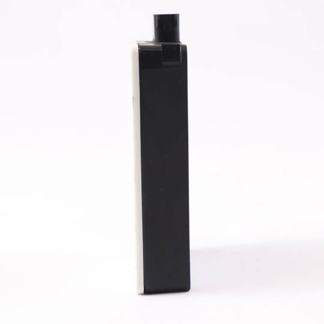 Radar Czujnik Zderzaka Przód do Mercedes W176 W205 W246 GLC C253 o numerze A0009058104 Mercedes W176 W205 W246 GLC C253 Radar Czujnik Zderzaka Przód - SKU A0009058104 - Numer Części A0009058104