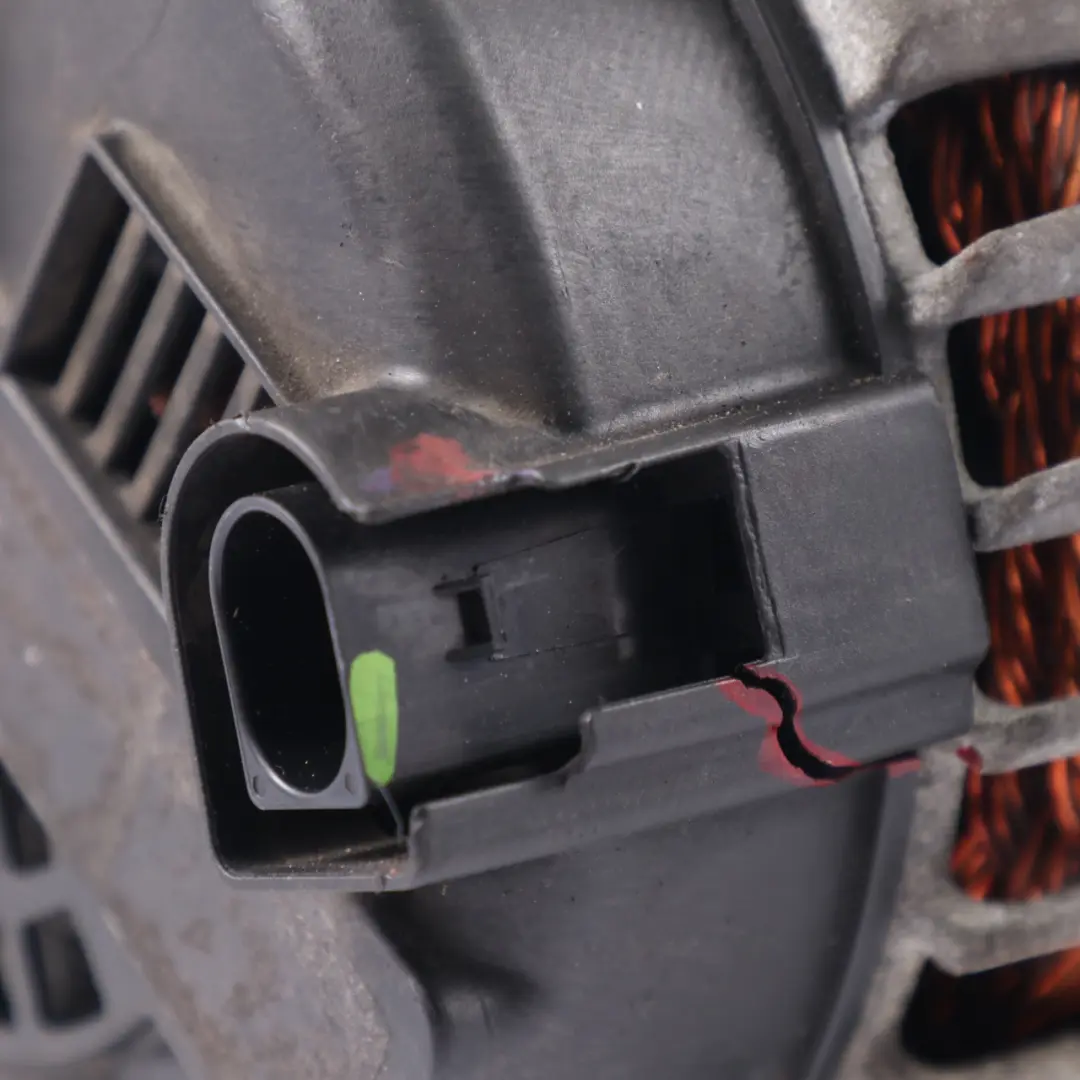 W907 OM642 Motor diesel Alternador Generador para Mercedes W639 W906 con número de pieza A0009062700 Mercedes W639 W906 W907 OM642 Motor diesel Alternador Generador - SKU A0009062700-1 - Número de pieza A0009062700