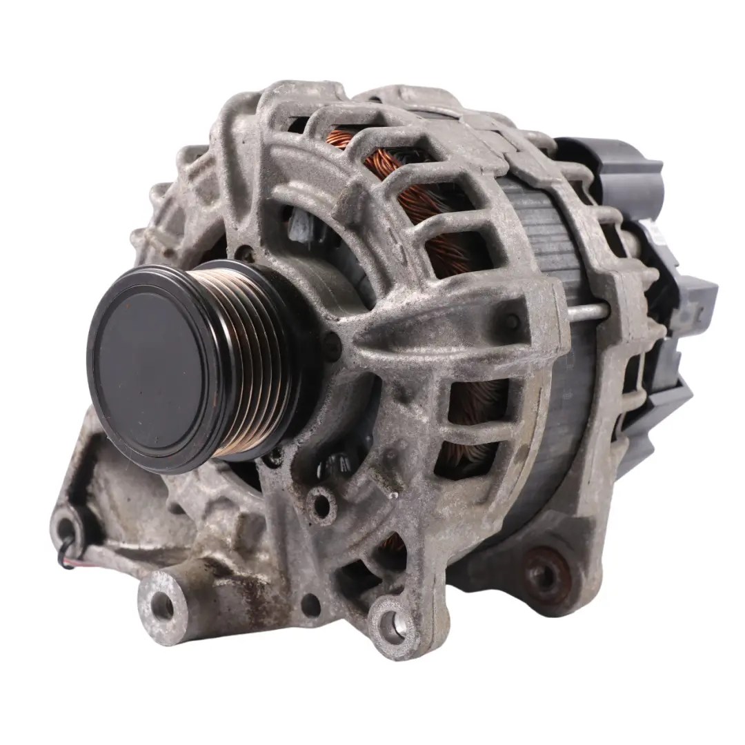 Mercedes W213 M274 Benzin Dreiphasen Motor Licht Maschine Generator - SKU A0009067703 - Teilenummer A0009067703