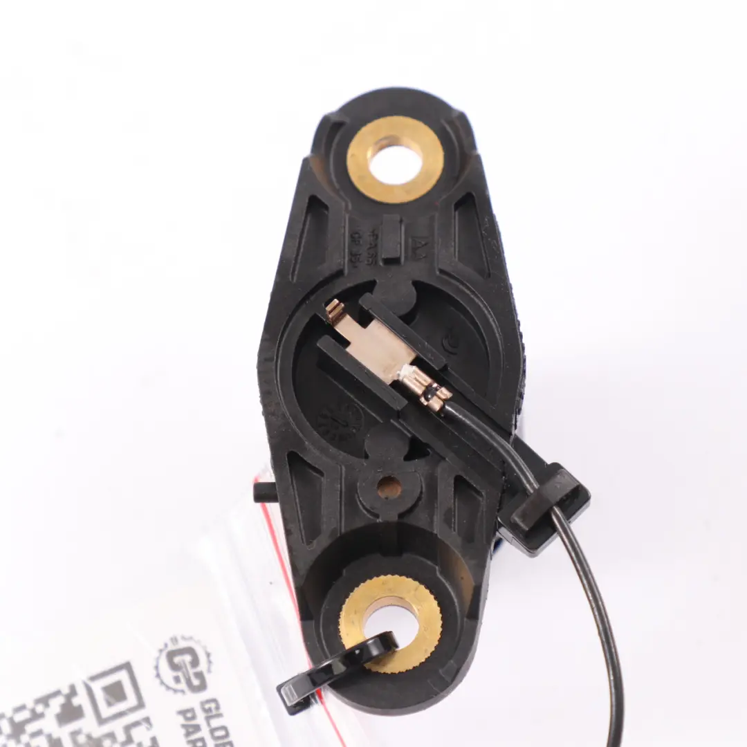 Capteur niveau d'huile moteur pour Mercedes W204 Diesel à propos du numéro de pièce A0011531332 Mercedes W204 Diesel Capteur niveau d'huile moteur - SKU A0011531332 - Numéro de pièce A0011531332