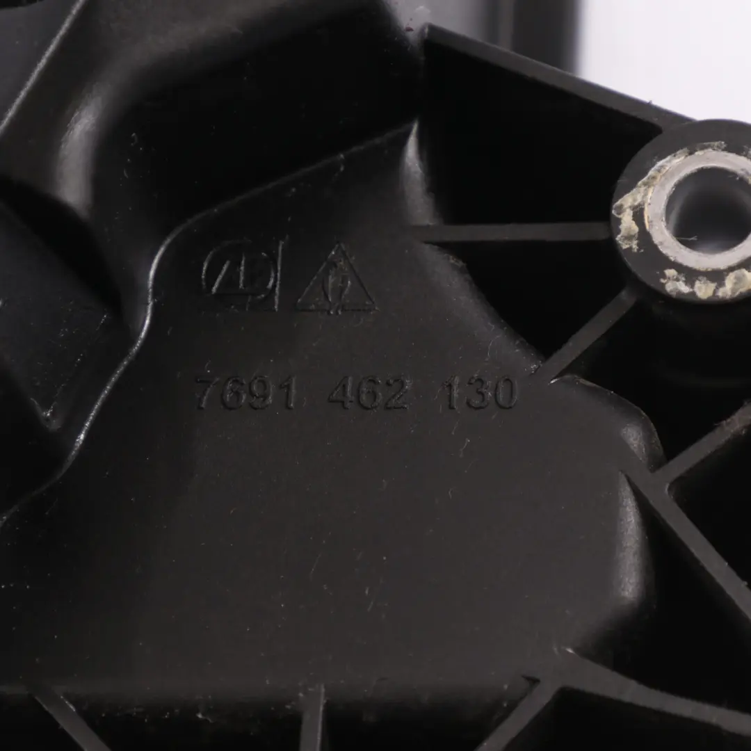 Zbiornik Płynu Układu Wspomagania do Mercedes W203 o numerze A0034664001 Mercedes W203 Zbiornik Płynu Układu Wspomagania - SKU A0034664001-1 - Numer Części A0034664001