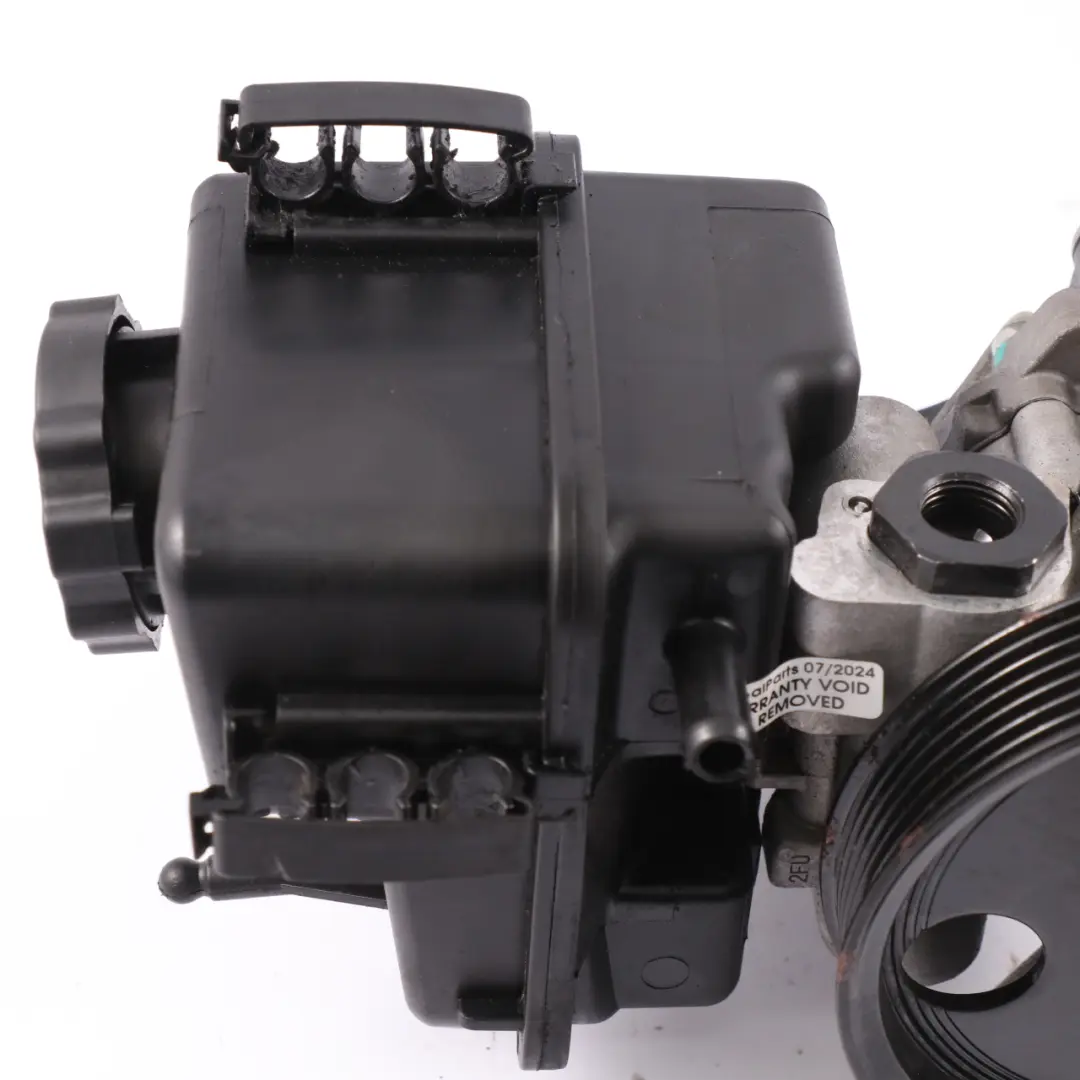 Pompe direction assistée Mercedes W639 W906 Diesel d'huile mécanique  - SKU A0064667801-1 - Numéro de pièce A0064667801
