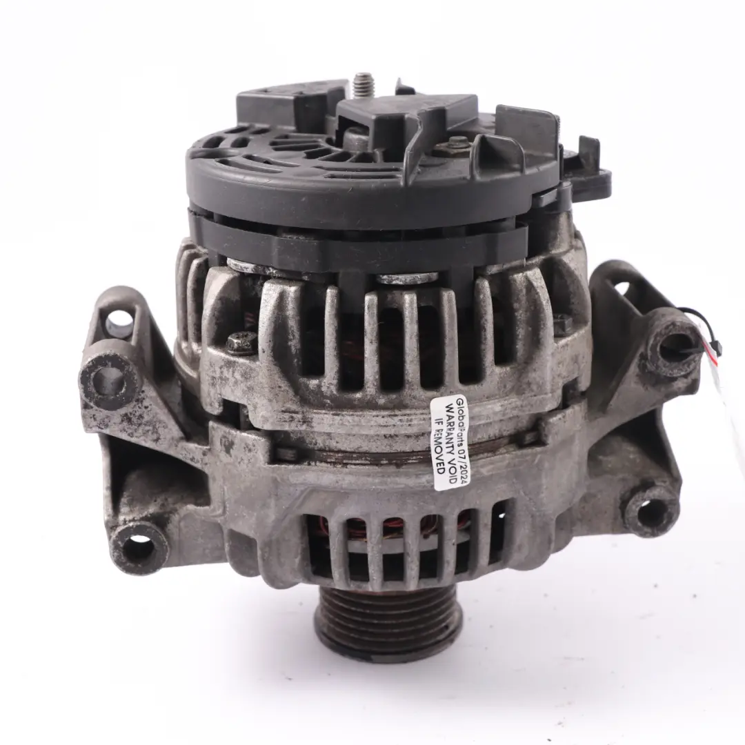 W903 OM611 Alternateur moteur diesel 14V 90A pour Mercedes à propos du numéro de pièce A0121542002 Mercedes W903 OM611 Alternateur moteur diesel 14V 90A - SKU A0121542002 - Numéro de pièce A0121542002