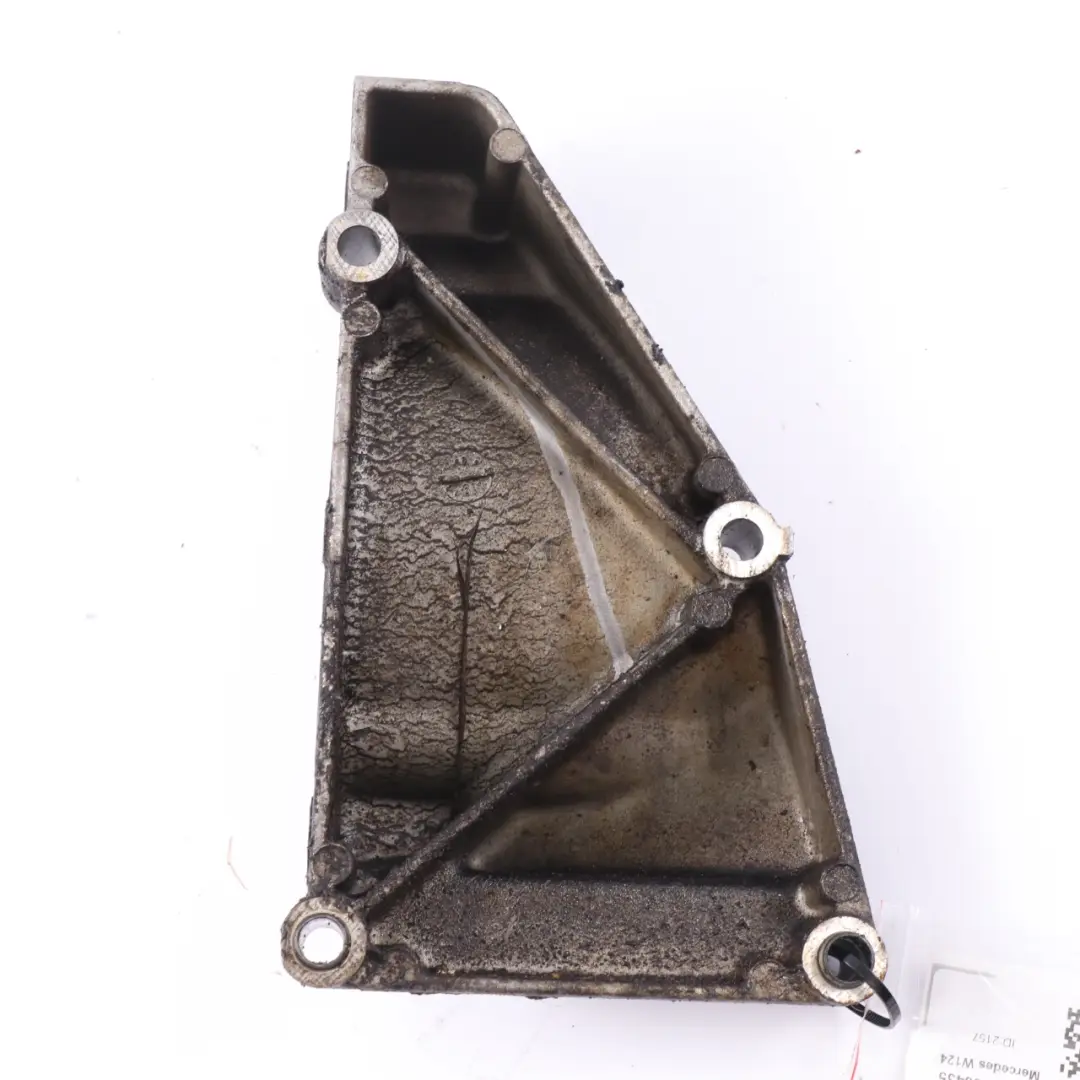 M103 Bracket Alternator Mount Holder Support to Mercedes W124 with Part number A1031550435 Mercedes W124 M103 Bracket Alternator Mount Holder Support - SKU A1031550435 - Part number A1031550435