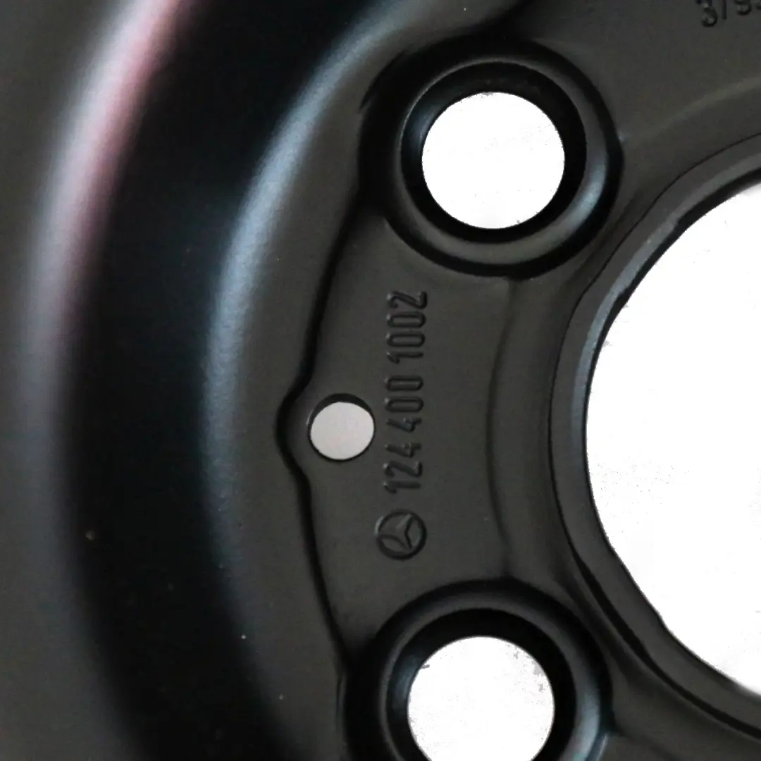 Llanta de repuesto Mercedes W124 S124 Negra Acero R15 6.5J para con número de pieza A1244001002 Llanta de repuesto Mercedes W124 S124 Negra Acero R15 6.5J - SKU A1244001002-2 - Número de pieza A1244001002