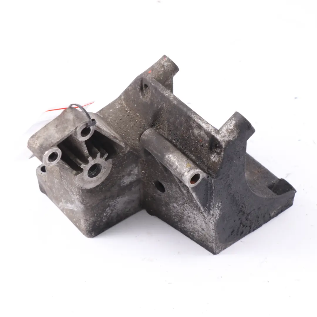 Pompa servosterzo supporto cuscinetto per Mercedes W124 con numero di parte A1264660641 Mercedes W124 Pompa servosterzo supporto cuscinetto - SKU A1031301135 - Numero di parte A1264660641