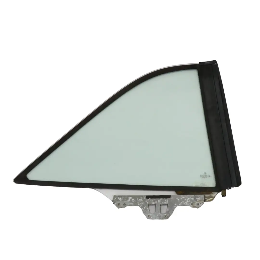 Vetro Del Finestrino Posteriore Sinistro Quartiere AS2 per Mercedes C140 con numero di parte A1406701110 Mercedes C140 Vetro Del Finestrino Posteriore Sinistro Quartiere AS2 - SKU A1406701110 - Numero di parte A1406701110