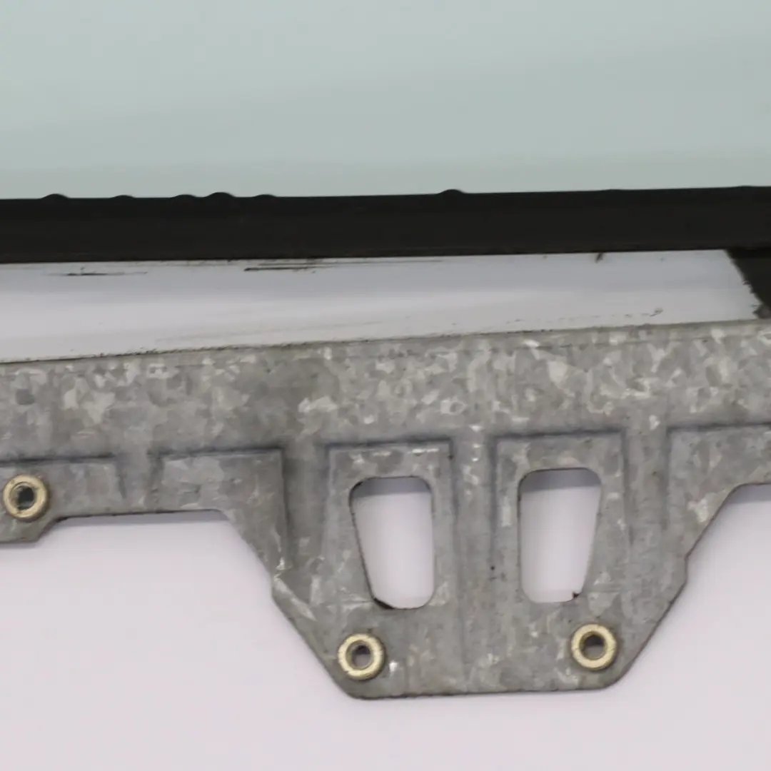 Cristal Trasero Derecho Manivela Ventana Cuarto AS2 para Mercedes C140 con número de pieza A1406701210 Mercedes C140 Cristal Trasero Derecho Manivela Ventana Cuarto AS2 - SKU A1406701210 - Número de pieza A1406701210