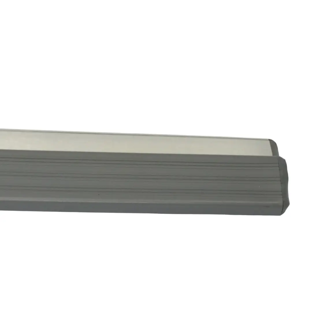 Mercedes C140 Rail seuil de porte intérieur garniture noire - SKU A1406800935 - Numéro de pièce A1406800935