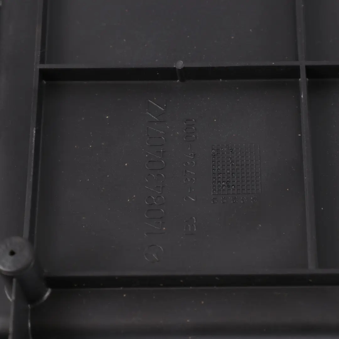 Schowek Konsoli Środkowej Szary do Mercedes C140 o numerze A1406904230 Mercedes C140 Schowek Konsoli Środkowej Szary - SKU A1406904230 - Numer Części A1406904230