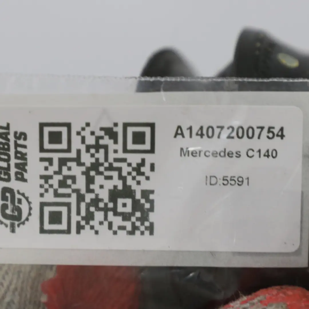 Sello puerta delantera izquierda Junta sellado goma para Mercedes C140 con número de pieza A1407200754 Mercedes C140 Sello puerta delantera izquierda Junta sellado goma - SKU A1407200754 - Número de pieza A1407200754