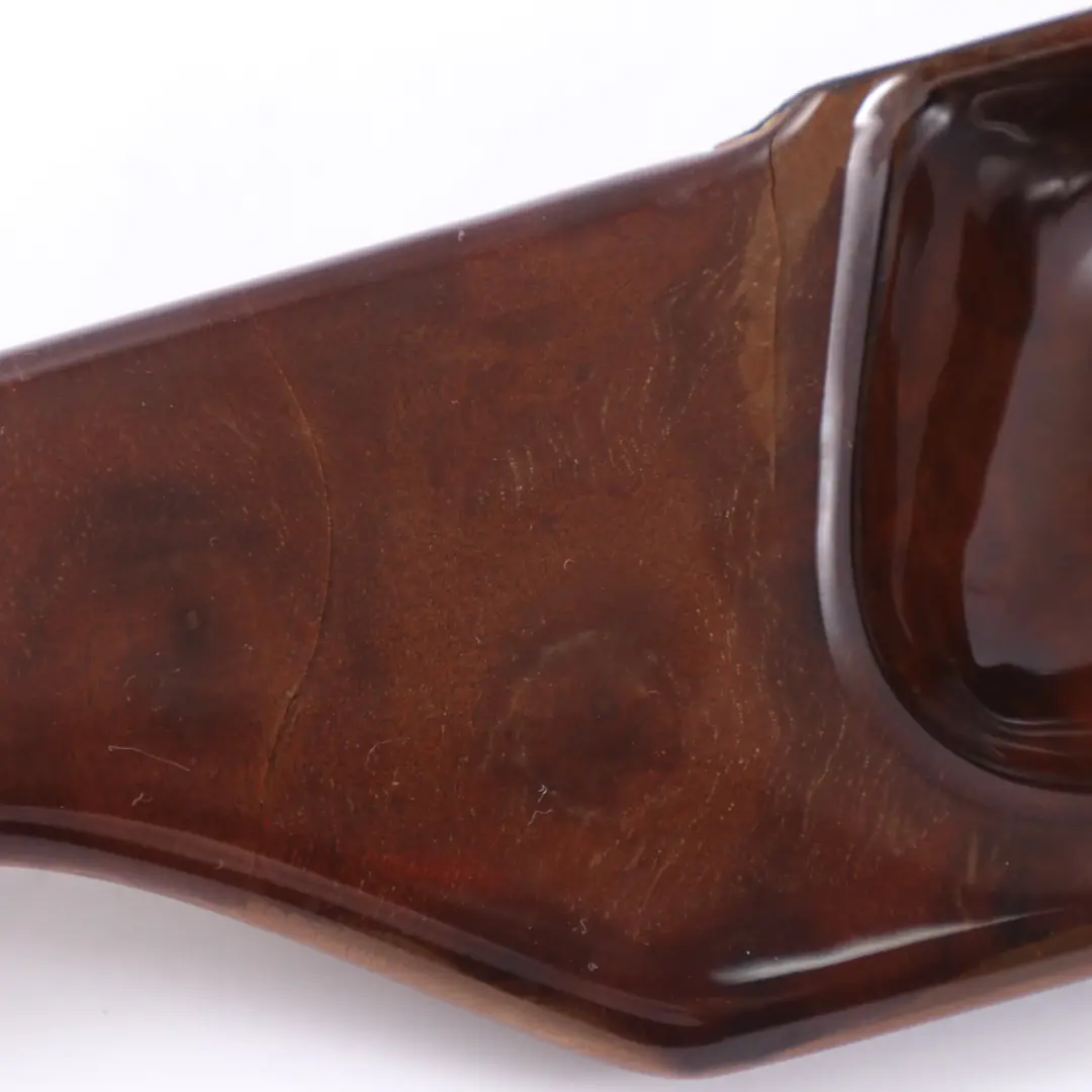 Garniture porte gauche Panneau Châtaigne pour Mercedes C140 à propos du numéro de pièce A1407201722 Mercedes C140 Garniture porte gauche Panneau Châtaigne - SKU A1407201722 - Numéro de pièce A1407201722