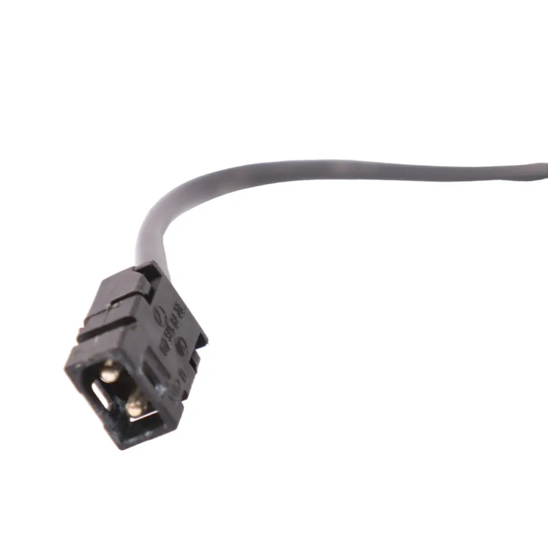 Zamek Tylnej Klapy Pokrywy Bagażnika do Mercedes C140 o numerze A1407502391 Mercedes C140 Zamek Tylnej Klapy Pokrywy Bagażnika - SKU A1407502391 - Numer Części A1407502391