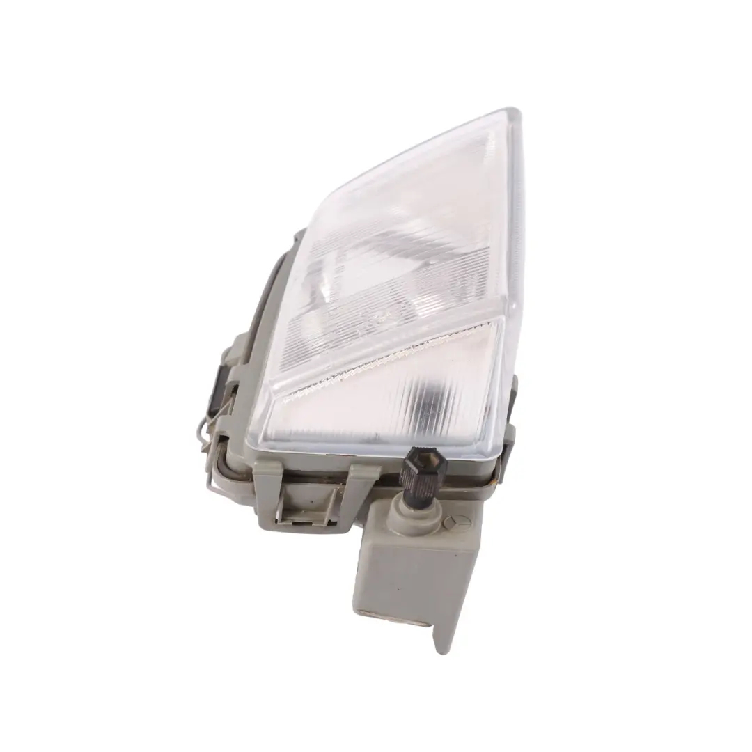 Światło Przeciwmgielne Prawy Przód do Mercedes W140 o numerze A1408201456 Mercedes W140 Światło Przeciwmgielne Prawy Przód - SKU A1408201456 - Numer Części A1408201456
