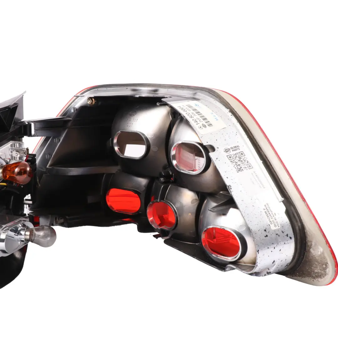 Rücklicht Lampe hinten rechts für Mercedes C140 mit Teilenummer A1408206664 Mercedes C140 Rücklicht Lampe hinten rechts - SKU A1408206664 - Teilenummer A1408206664
