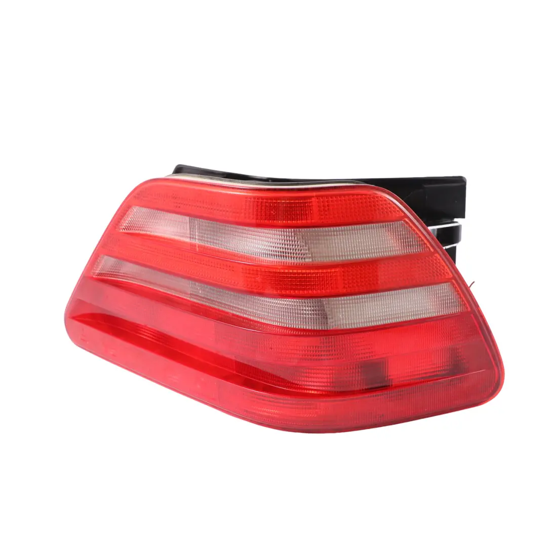 Rücklicht Lampe hinten rechts für Mercedes C140 mit Teilenummer A1408206664 Mercedes C140 Rücklicht Lampe hinten rechts - SKU A1408206664 - Teilenummer A1408206664