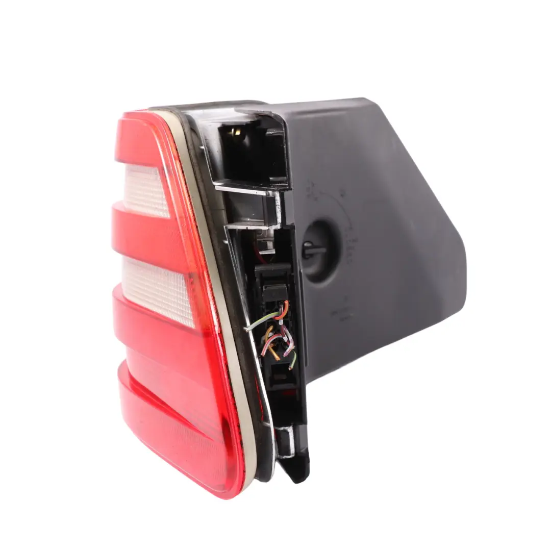 Rücklicht Lampe hinten rechts für Mercedes C140 mit Teilenummer A1408206664 Mercedes C140 Rücklicht Lampe hinten rechts - SKU A1408206664 - Teilenummer A1408206664