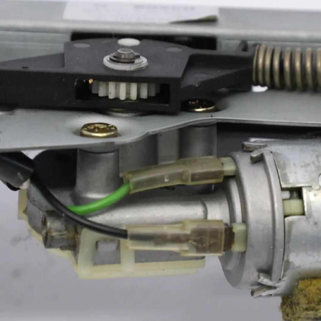 Mercedes C140 Alimentatore cinture sicurezza anteriore destro Motore A1408600504 - SKU A1408600604 - Numero di parte A1408600604