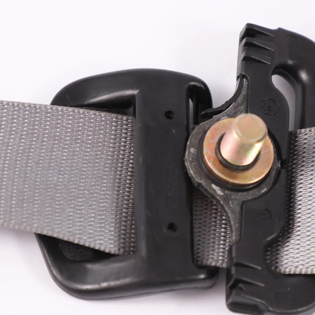 Ceinture sécurité arrière supérieure côté droit pour Mercedes C140 à propos du numéro de pièce A1408601485 Mercedes C140 Ceinture sécurité arrière supérieure côté droit - SKU A1408601485 - Numéro de pièce A1408601485
