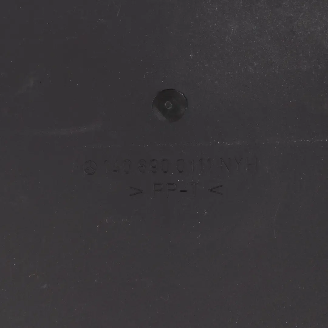 Strumenti Valigetta Kit Di Servizio Chiavi A Ruota per Mercedes C140 con numero di parte A1408900111 Mercedes C140 Strumenti Valigetta Kit Di Servizio Chiavi A Ruota - SKU A1408900111 - Numero di parte A1408900111