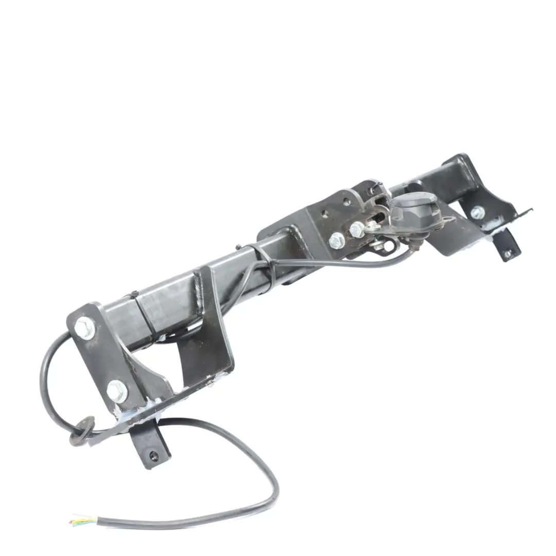 Tow Bar Tow Trust- Towbars Class A 50-X D 9.50Kn 80Kg to Mercedes GLA X156 with Part number TM16VK Mercedes GLA X156 Tow Bar Tow Trust- Towbars Class A 50-X D 9.50Kn 80Kg - SKU TM16VK TOWBAR - Part number TM16VK